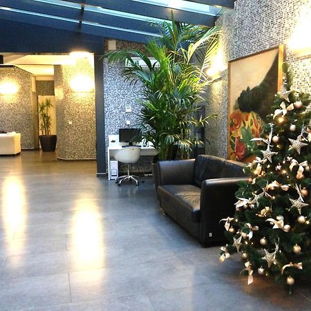 Hotel Galileo Прага Екстериор снимка