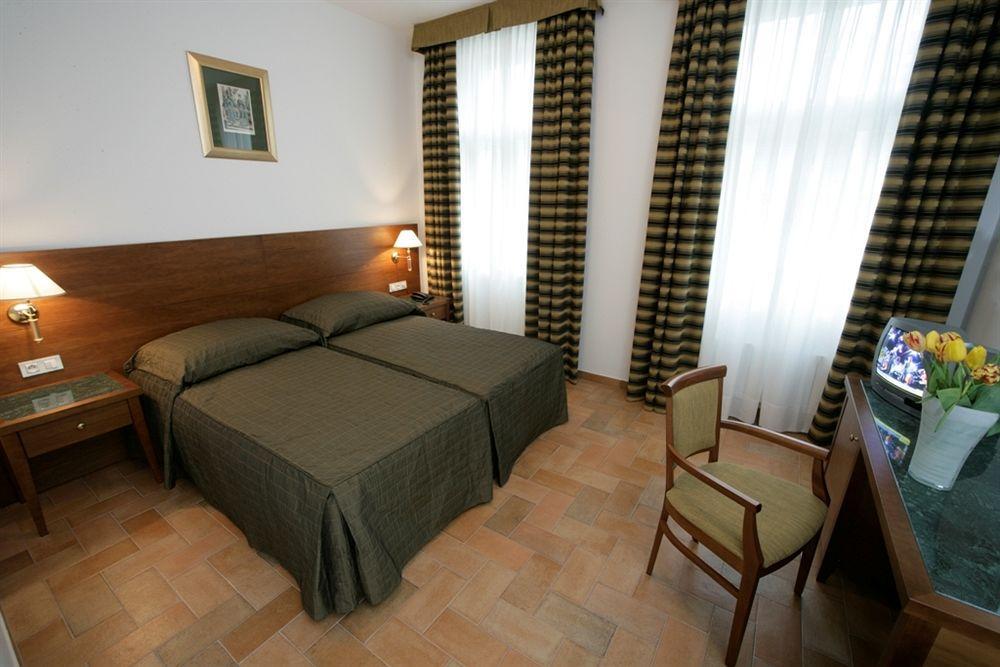 Hotel Galileo Прага Стая снимка