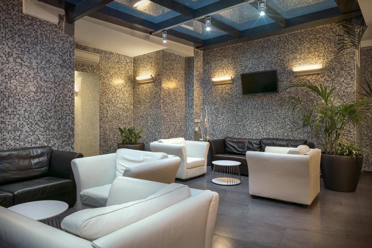 Hotel Galileo Прага Екстериор снимка