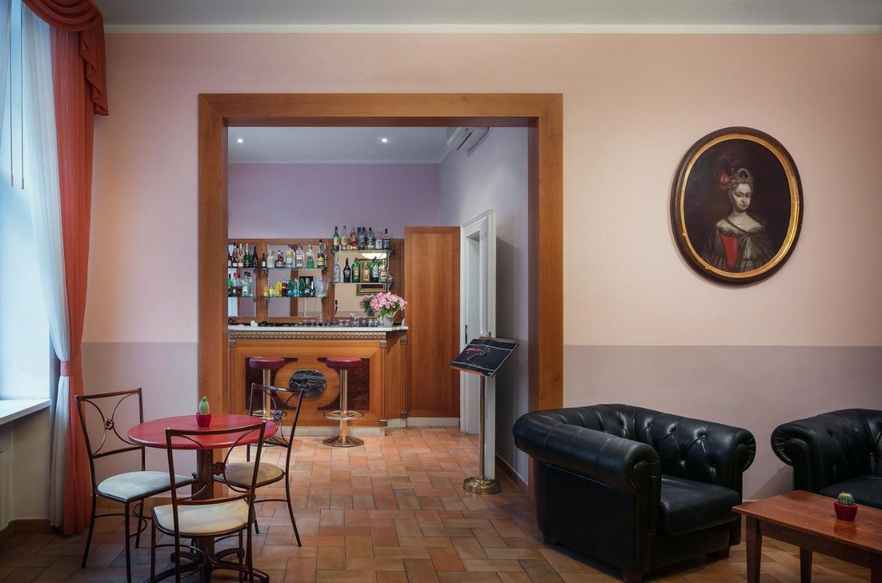 Hotel Galileo Прага Екстериор снимка