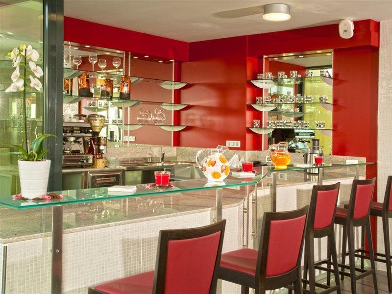 Hotel Galileo Прага Екстериор снимка