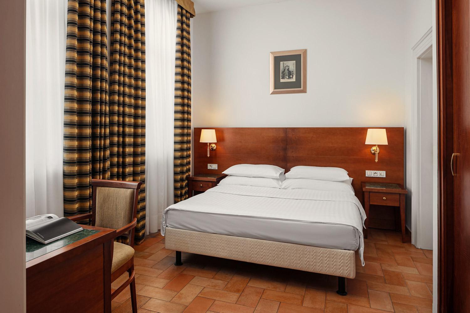 Hotel Galileo Прага Екстериор снимка