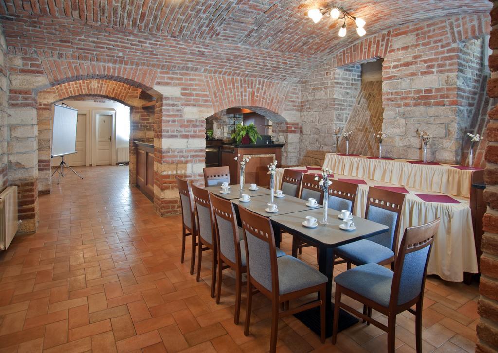 Hotel Galileo Прага Екстериор снимка