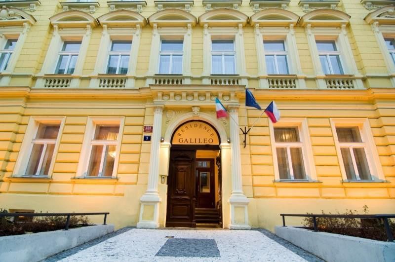 Hotel Galileo Прага Екстериор снимка