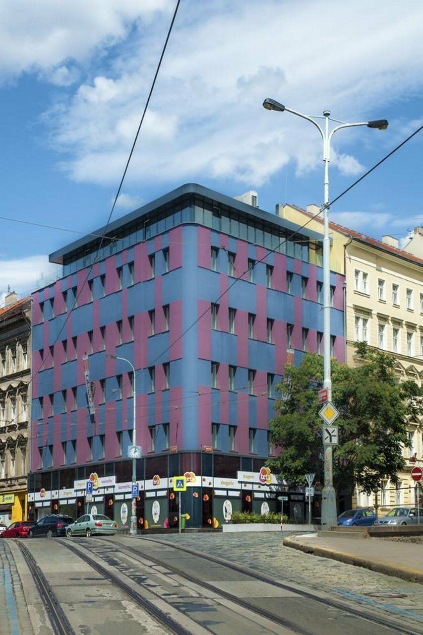 Hotel Galileo Прага Екстериор снимка